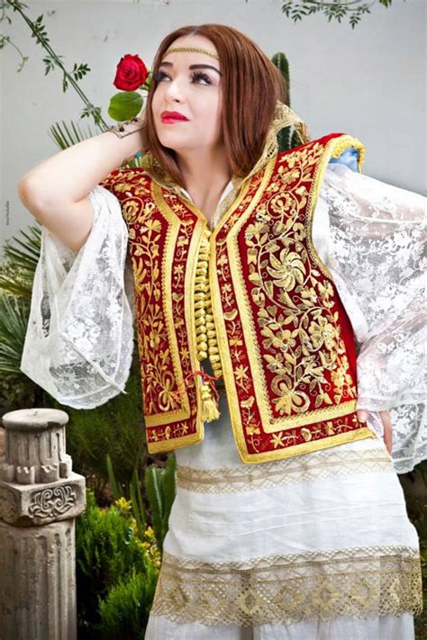 Tunisian farmla – ornate vest with sparkling gold embroidery - Nationalclothing.org