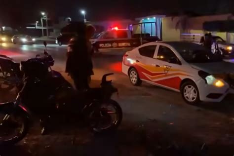 Chofer de tráiler atropella a dos jóvenes motociclistas en Tehuacán y