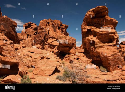 Amazing Aztec Sandstone Rock Formations In Valley Of Fire State Park