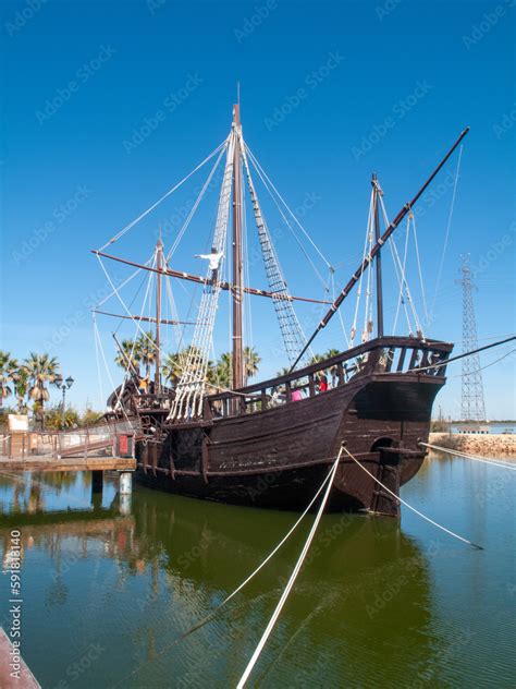 El Muelle De Las Carabelas Es Un Museo Ubicado En Palos De La Frontera