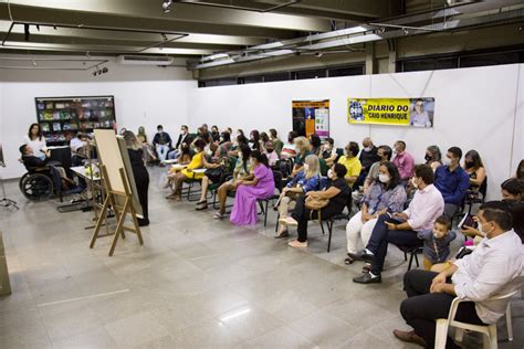 Lan Amento Do Livro Di Rio De Caio Henrique Biblioteca Estadual Dr