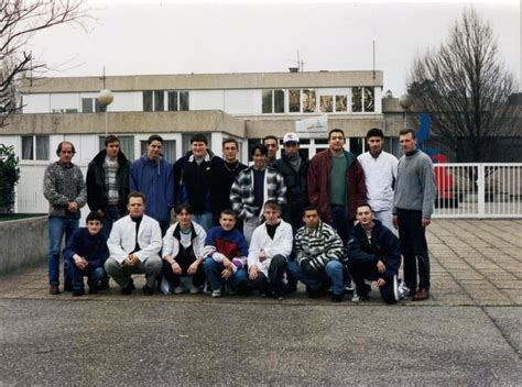 Photo de classe Terminal BEP Electrotechnique 96 97 de 1996 Lycée