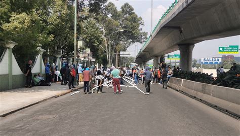 Padres De Los Normalistas De Ayotzinapa Protestan E Instalan Plant N