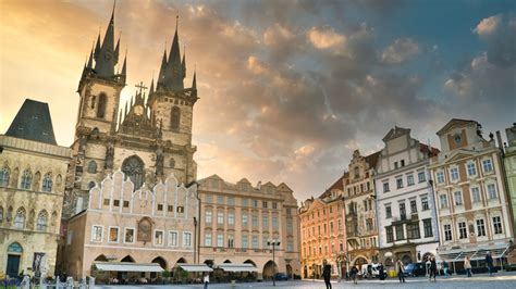 About Prague Castle | History, Facts, FAQ & more