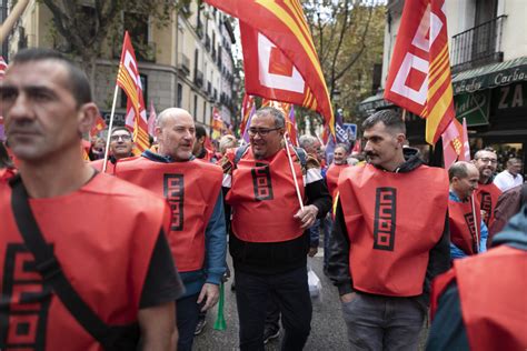 Fotos De La Manifestación De Los Sindicatos En Madrid