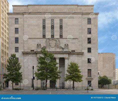 Old Historic Federal Style Architecture Building Round Columns