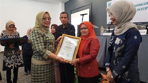 Sukses Terapkan Kantin Bersih SDN 2 Kampung Baru Majene Raih