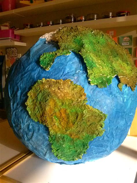 Pin on terra Montessori in 2024 | Earth craft, Planet crafts, Diy ...