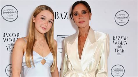 victoria beckham presented   harpers bazaar women   year