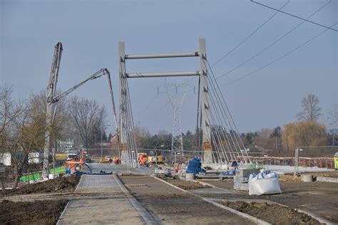 Zobacz jak postępuje budowa nowego mostu w ciągu ul Żeglarskiej Ma