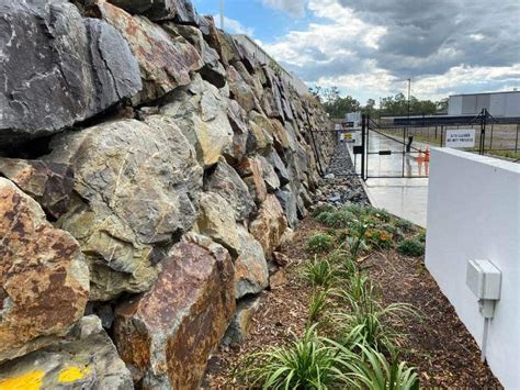 The Ultimate Guide To The Perfect Stone Retaining Wall | Retaining Wall HQ