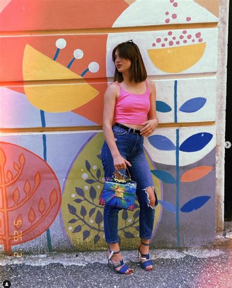 Hot Sexy Mia Negovetic Bikini Pics