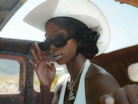 This Blonde S Shopping Bag Life S Short Let S Shop