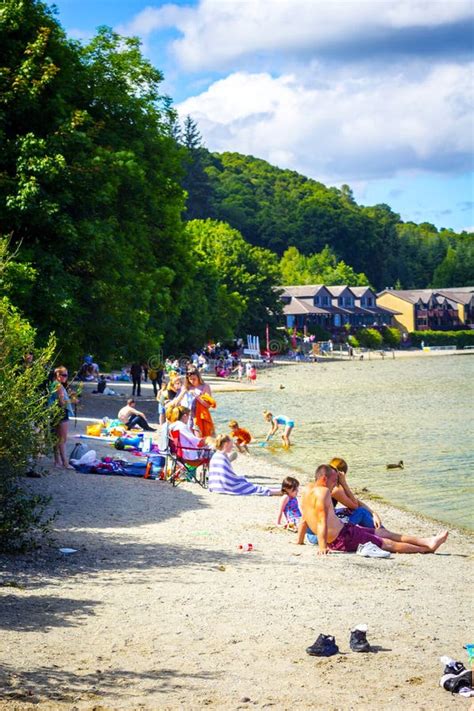 Summer At Loch Lomond Luss Scotland Editorial Image Image Of Girls