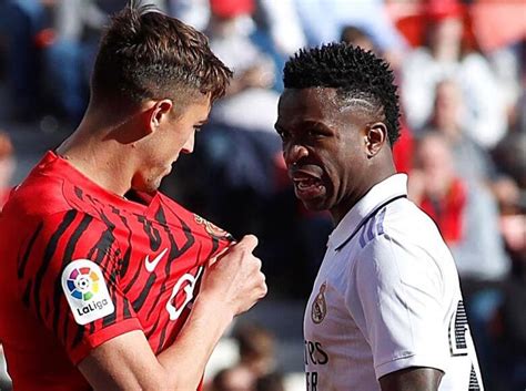 Vídeo LaLiga investiga novo caso de racismo contra Vinícius Júnior na