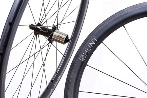 Hunt Launches Carbon Tubular Wheels Road Cc