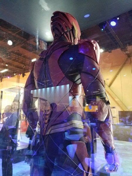 Justice League: The Flash Costume Images, Details