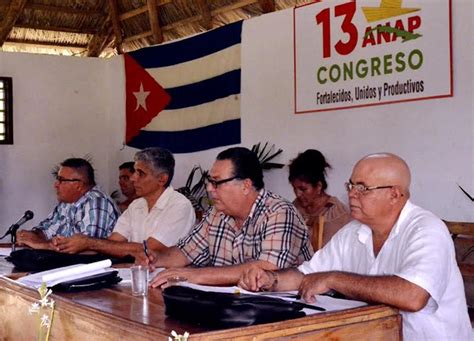 Desarrollan Campesinos Holguineros Pleno Provincial De La Anap Radio