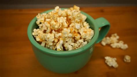 10 Ways To Get Rid Of Burnt Popcorn Smell In Your Microwave