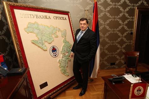 Milorad Dodik Potpisao I Ovjerio Dokument O Mirnom Razdru Ivanju S Bih