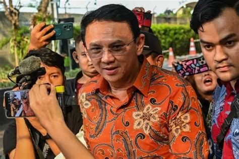 Dukung Ganjar Mahfud Ahok Mundur Sebagai Komisaris Utama Pertamina