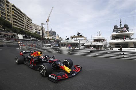 F Gp Monaco Max Verstappen Trionfa Davanti Alla Ferrari Di Sainz