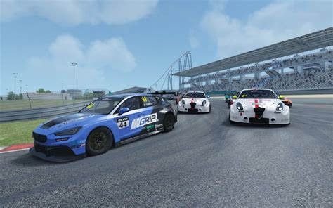 Esport Campionato Italiano Tcr Aci Esport Molteni E Luca