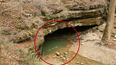 In 1838 This Slave Braved This Caves Bottomless Pit And In Doing So