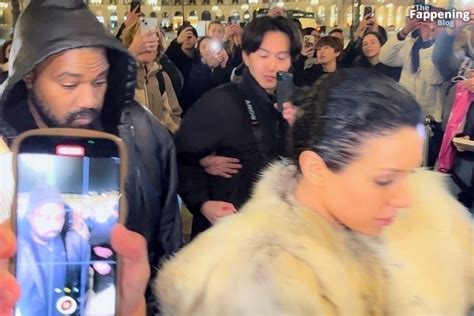 Bianca Censori Looks Hot In Tights Without Underwear In Paris Fappening