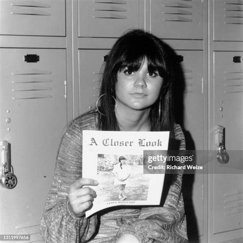 Linda Ronstadt Photos and Premium High Res Pictures - Getty Images