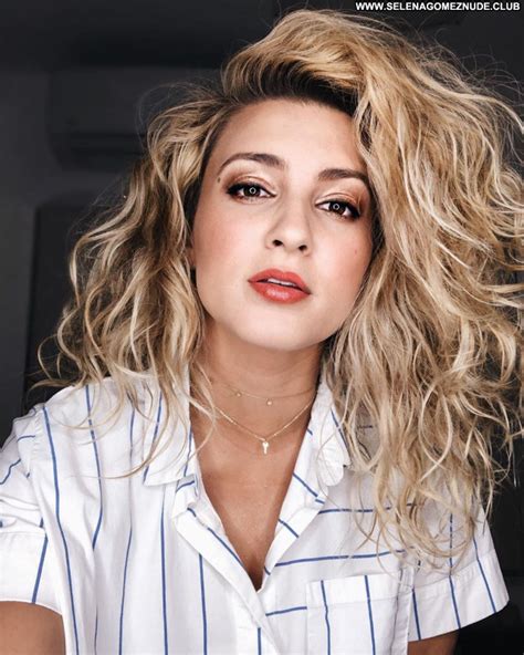 Tori Kelly No Source Celebrity Sexy Babe Beautiful Posing Hot