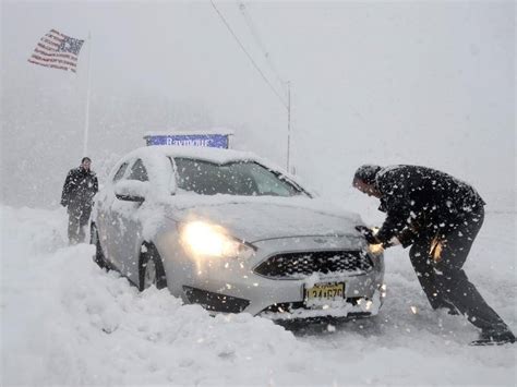 Snow Snarls As Storm Hits Us Northeast Mandurah Mail Mandurah Wa