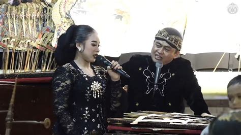 Niken Salindry Bersama Ki Cahyo Kuntadi Duo Jo Di Goro Goro Wayang