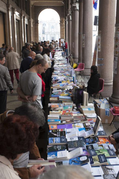 Portici Di Carta Torino Una Libreria Lunga Km E Grandi Eventi