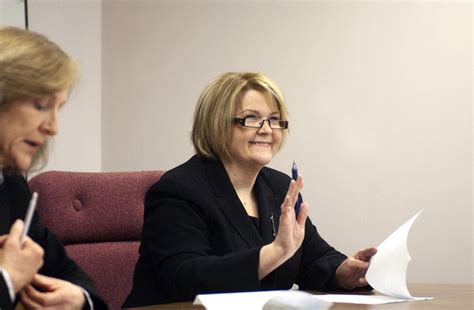 Muskegon County Administrator Bonnie Hammersley Receives High Marks In