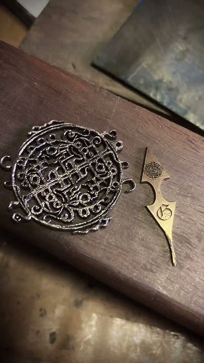 Laser Cutting Pendant With Commarker 60w Fibre Laser Engraver Ins Torch Ov Heraclites