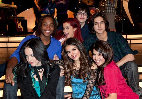 Picture Of Victoria Justice In Victorious Season 2 Victoria