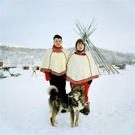 97 best images about Sami traditional clothing on Pinterest | Reindeer ...