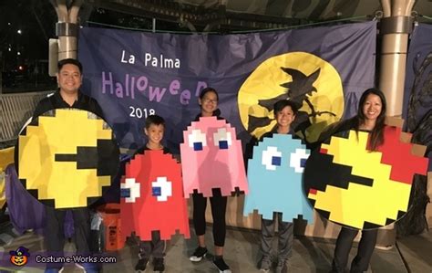 PacMan Family Costume | Unique DIY Costumes