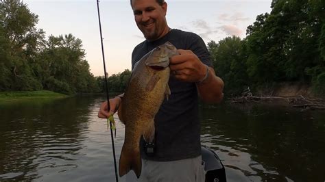 Michigan River Fishing Smallmouth With Crayfish Youtube