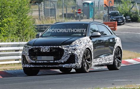 First Glimpse Of The Audi Rs Q Facelift Automotormart