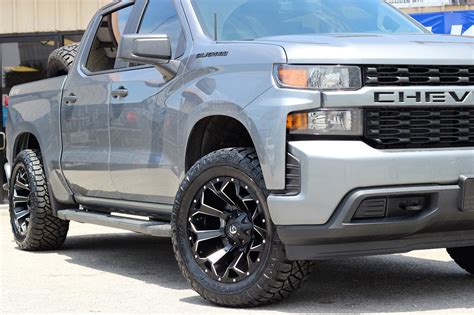 2020 Chevrolet Silverado Grey Fuel Off Road Assault D576 Wheel Front