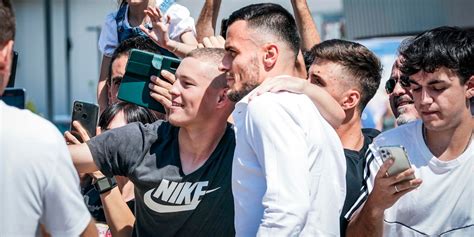 Juve Visite Mediche Terminate Per Kostic Dalla Lega Arriva L Ufficialit