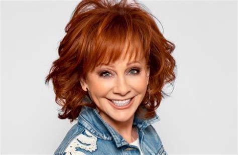 Reba Mcentires Podcast “living And Learning With Reba Mcentire” To Debut Reba Mcentire