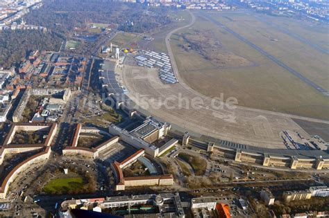 Berlin aus der Vogelperspektive Gelände des ehemaligen Flughafens