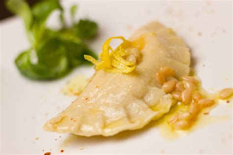 Come Fare I Ravioli Con La Ricotta Di Bufala Abbuffa It