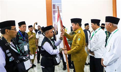 Pemprov Pj Gubernur Sumut Lepas Keberangkatan Jemaah Haji Kloter