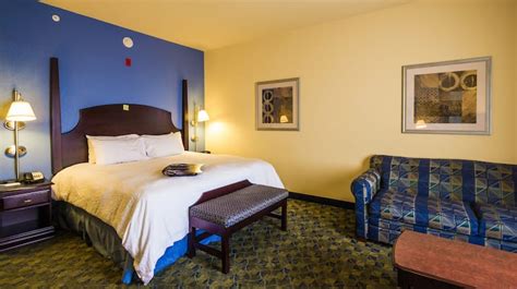 Natchez, MS Hotels - Hampton Inn & Suites Natchez Hotel