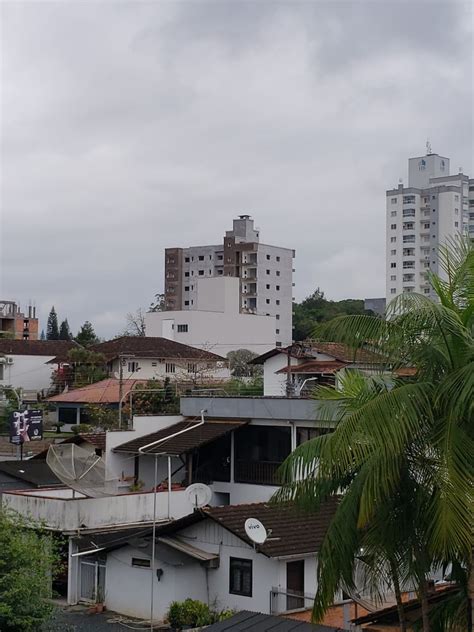 Clube Indaial 101 1 FM Notícia Céu encoberto e chuva nesta segunda