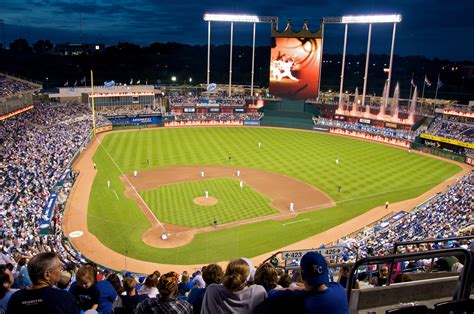 File:Kauffman Stadium at night, 2009.jpg